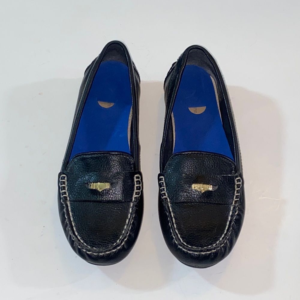 Liz Claiborne 024-2278 Black Loafers with Gold Accent Women’s Shoes Size 9.5M US